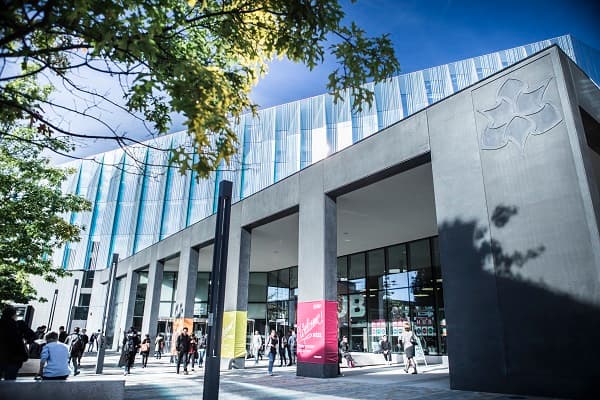 (INTO) Manchester Metropolitan University campus 3