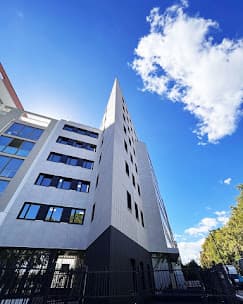 College De Paris ECEMA Business School (Lyon) campus 1