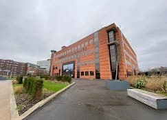 (NAVITAS) University Academy campus 1