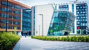 (OXFORD INTERNATIONAL EDUCATION GROUP) De Montfort University International College campus 2