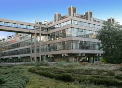 (STUDY GROUP) Leeds Beckett University, Leeds campus 3