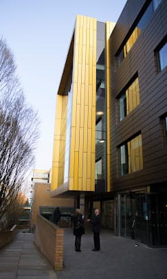 (STUDY GROUP) University of Surrey International Study Centre campus 1