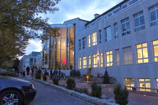 ACCAdis Hochschule Bad Homburg university of applied sciences campus 3