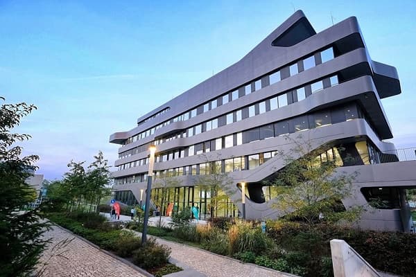 FOM Hochschule - University of Applied Sciences for Economics and Management campus 1