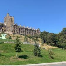 (OXFORD INTERNATIONAL EDUCATION GROUP) Bangor University International College campus 3