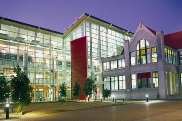 Universal College (College Universel) campus 1