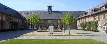 EBS University campus 3