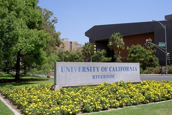 University of California Riverside - College of Engineering campus 1