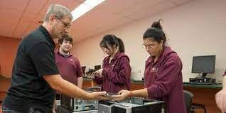 Lester B. Pearson School Board (LBPSB) - Verdun Adult and Career Centre campus 2